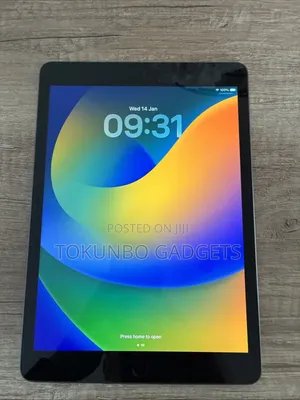 Apple iPad 10.2 (2021) 64 GB Gray