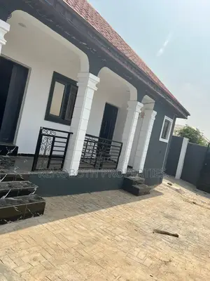 2bdrm Bungalow in Dove Estate, Akala Express for rent