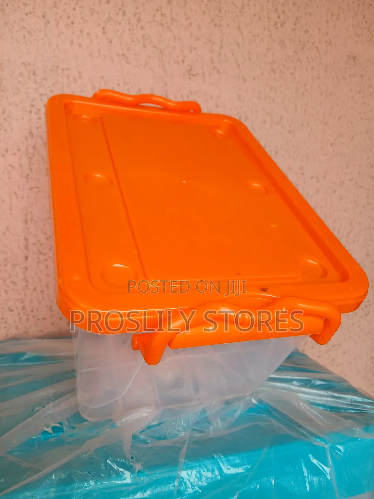 Small Plastic Boxes 12/15litres