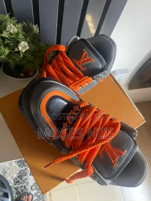 Lv Rock Shoe