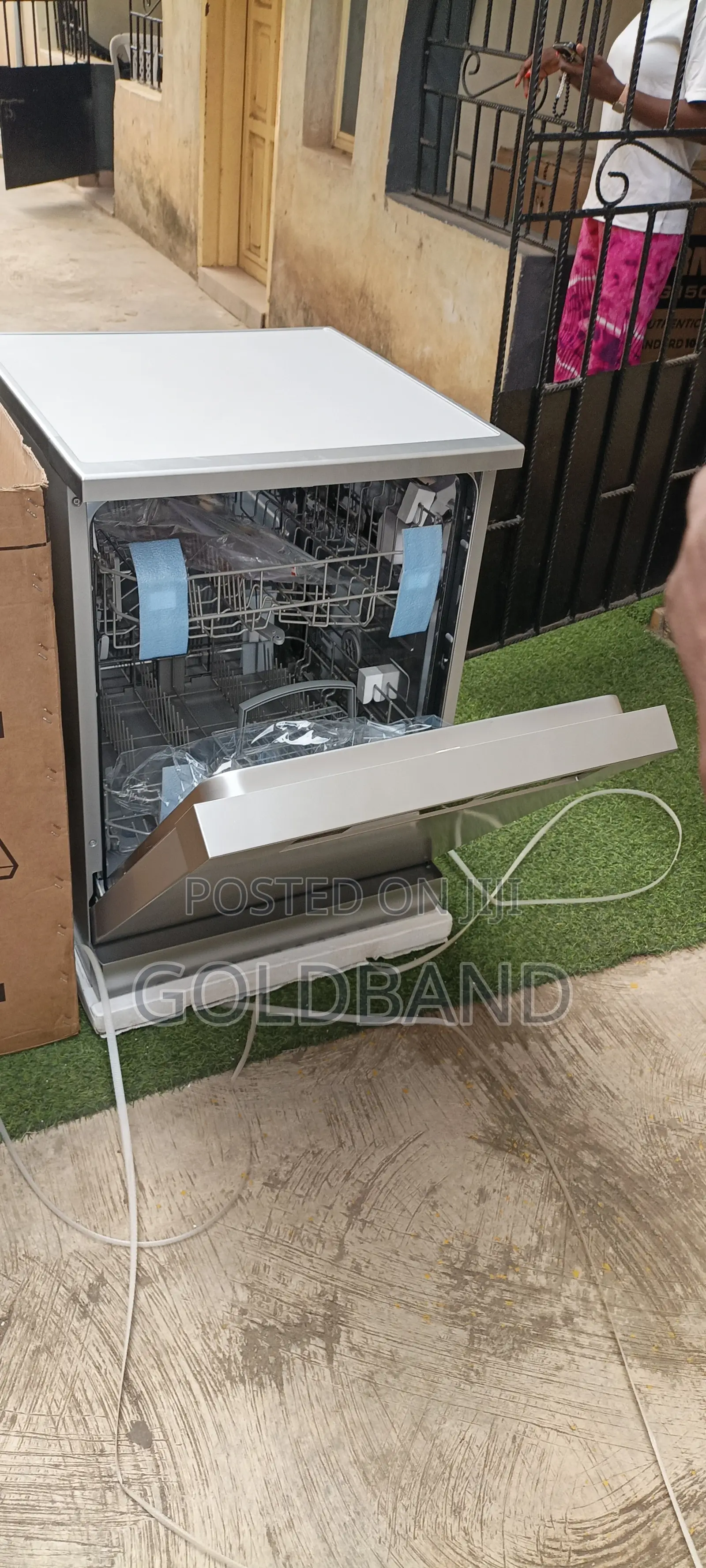Maxi Dw-5201m Fully Automatic Dishwasher – Silver