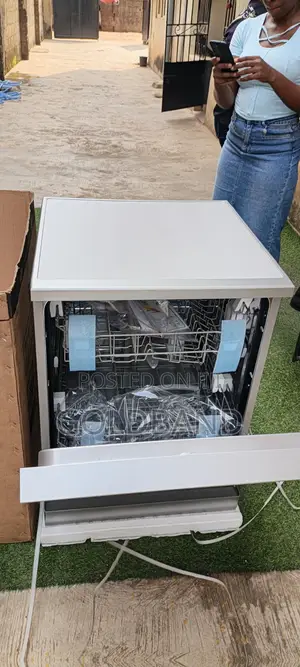 Maxi Dw-5201m Space-Saving Dishwasher, Silver