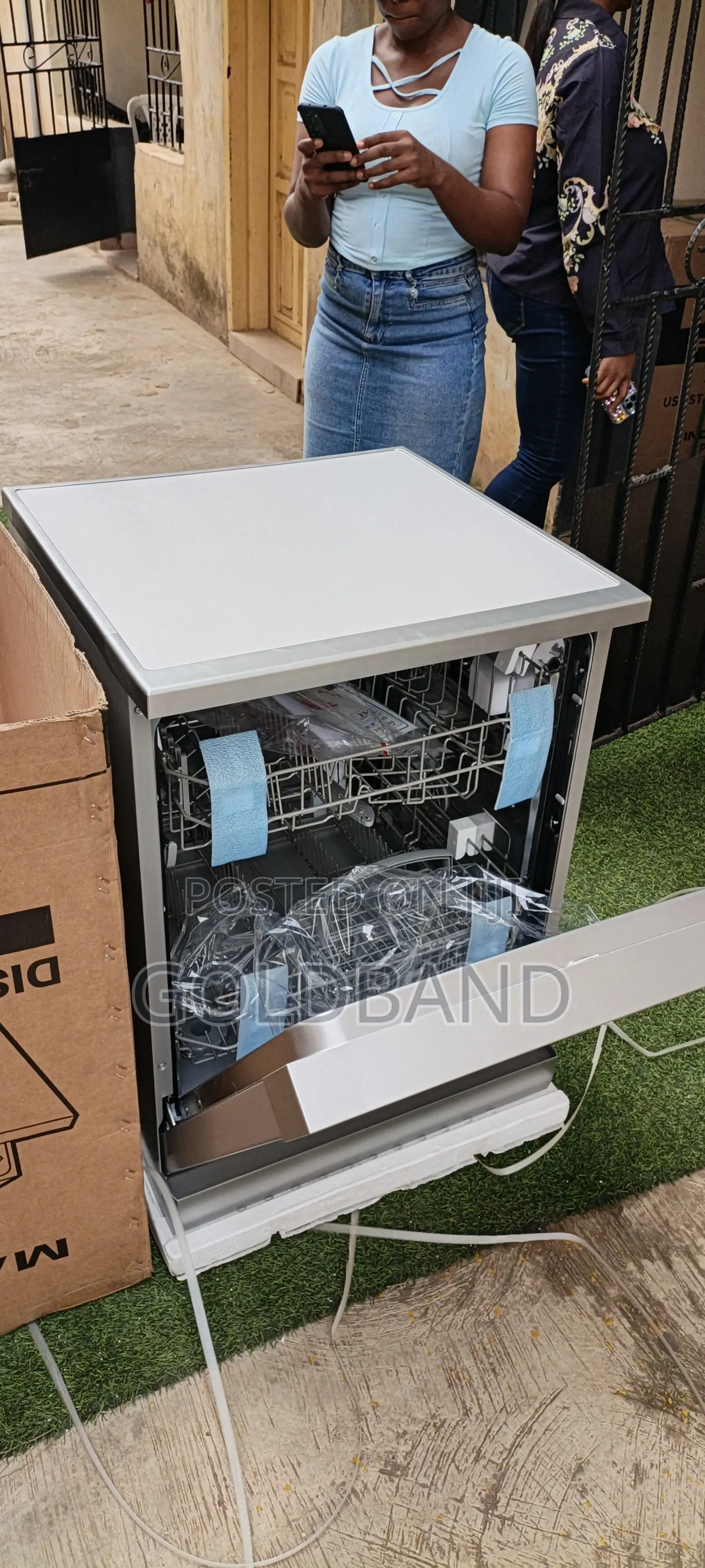 Maxi Dw-5201m Heavy-Duty Dishwasher – Silver