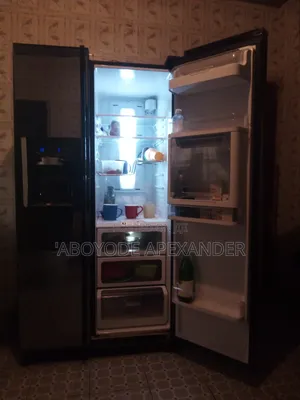 Samsung Refrigerator 560liters Side by Side Door {Ice Maker Dipenser