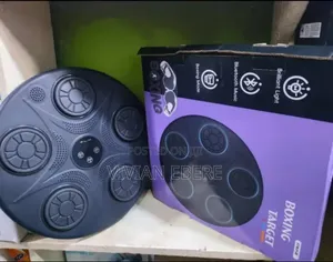 Intelligent Boxing Machine With Hand Gloves