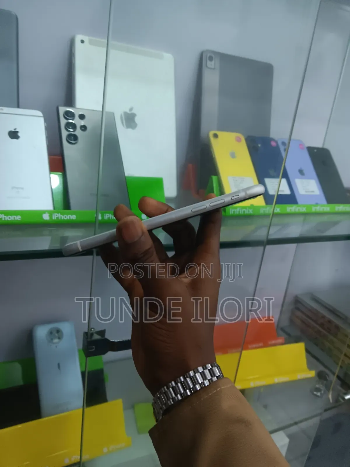 Apple iPhone XR 128 GB White