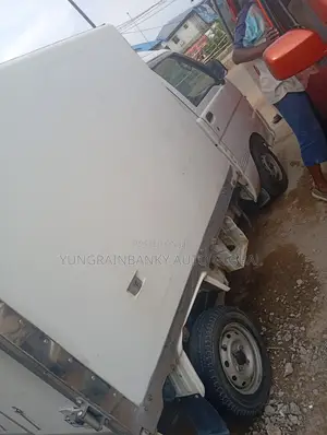 Daihatsu Hijet 2010 Orange