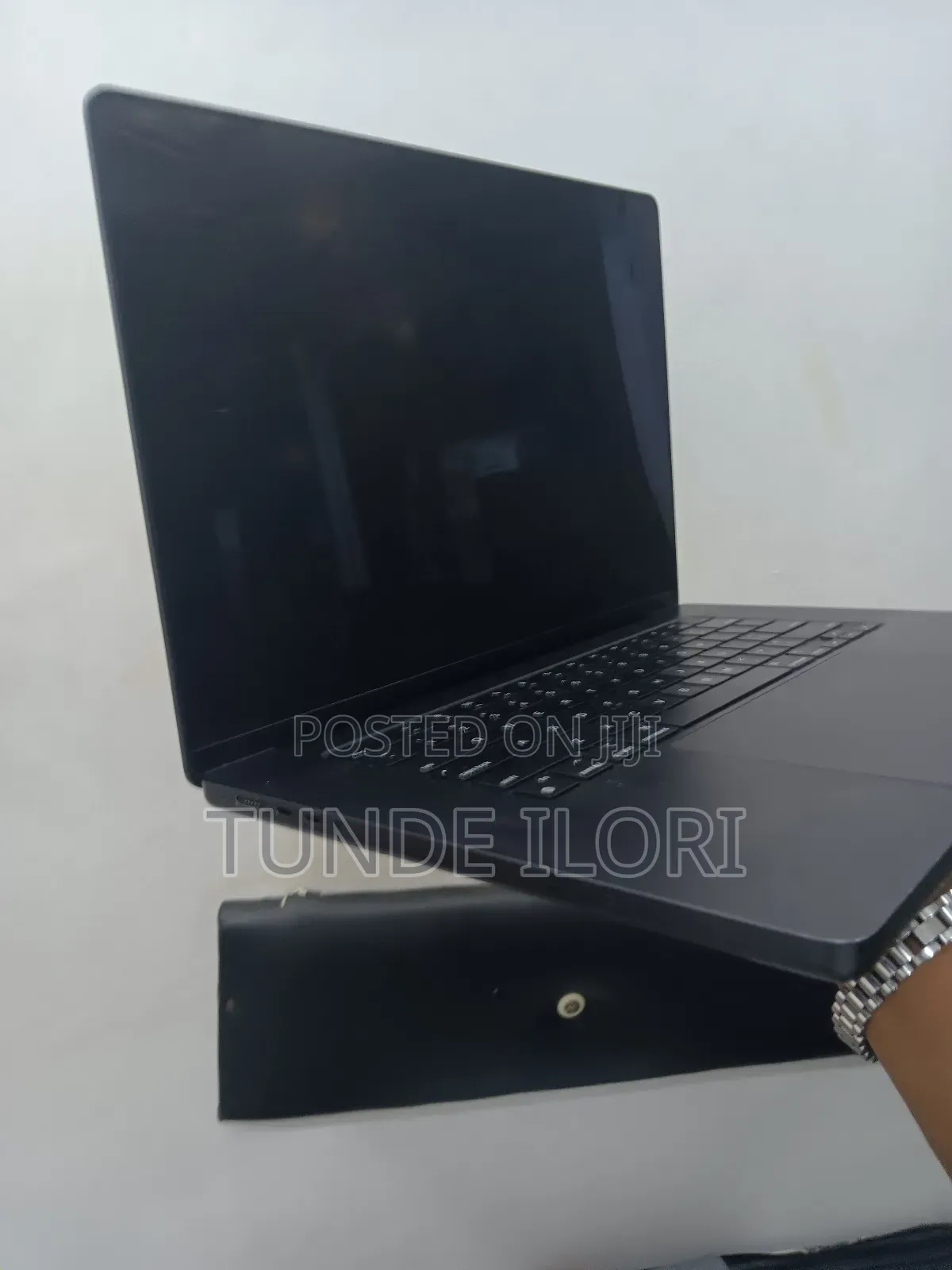 Apple MacBook Pro 2023 M3 Max 16-Inch 18GB Apple M3 Pro SSD 512GB