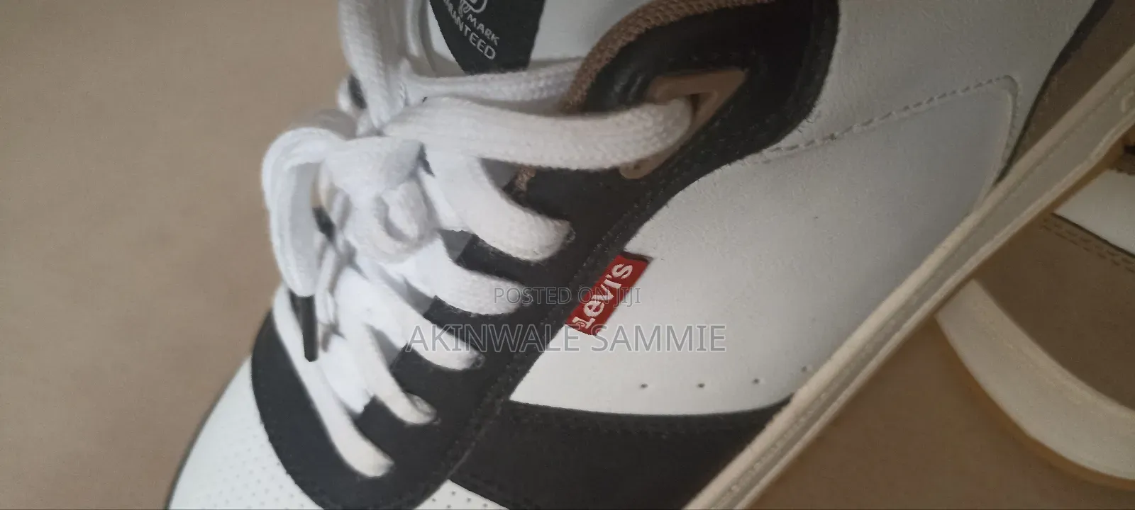 Levis Sneakers