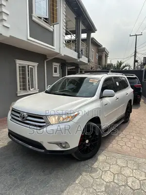 Toyota Highlander Limited 3.5l 4WD 2013 White