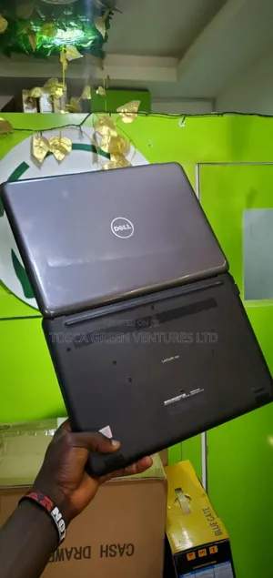Laptop Dell Latitude 13 3380 4GB Intel Core I5 HDD 500GB