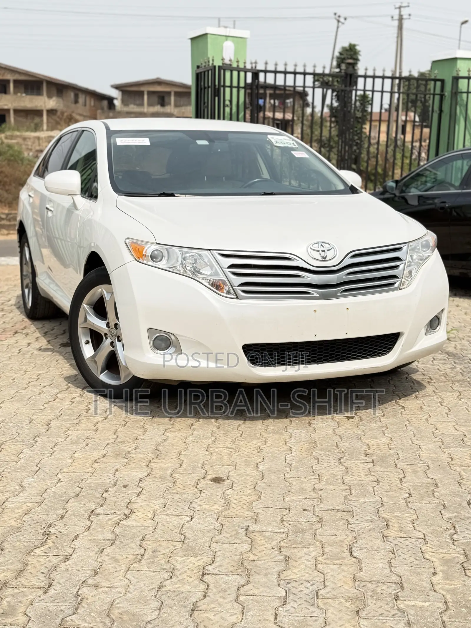 Toyota Venza V6 AWD 2010 White