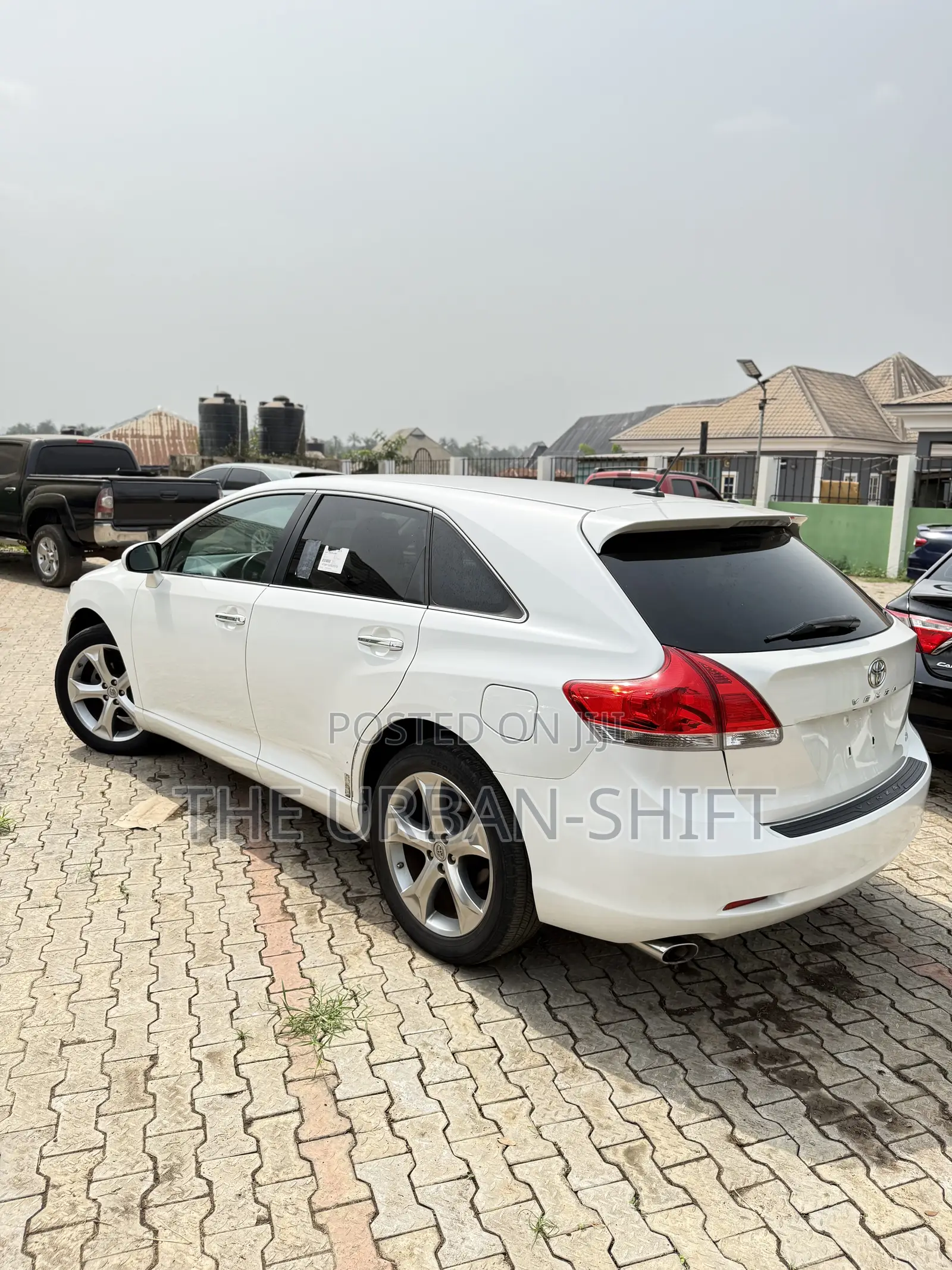 Toyota Venza V6 AWD 2010 White