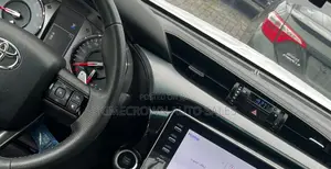 New Toyota Hilux 2024 Silver