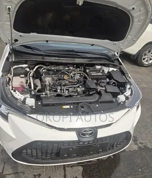 Toyota Corolla L 2022 White