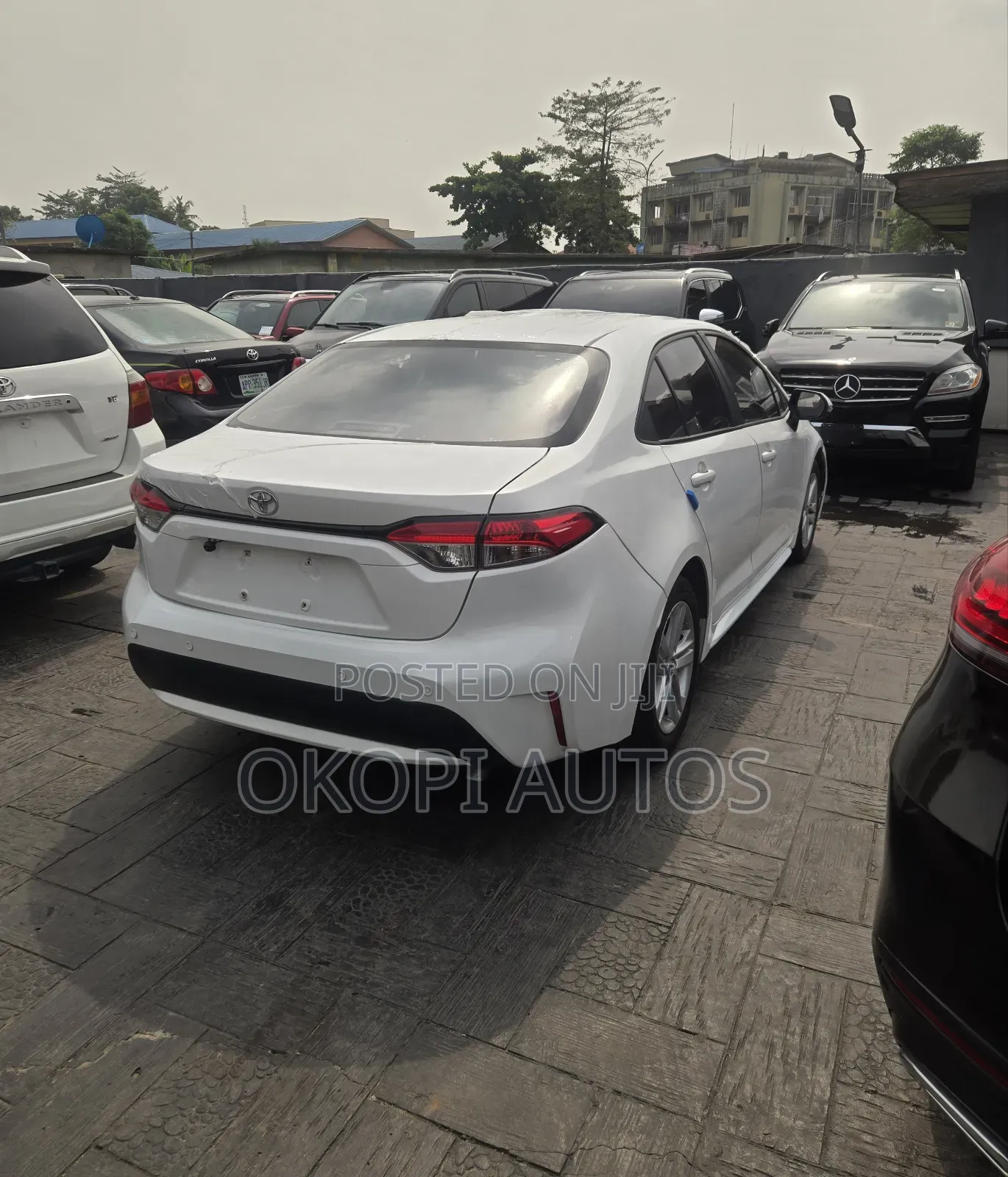 Toyota Corolla L 2022 White