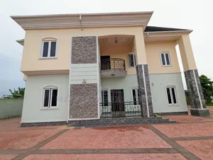 5bdrm Duplex in Shelter Afrique Uyo for rent