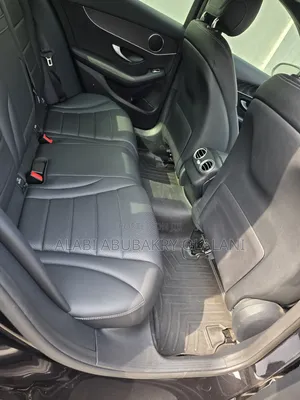 Mercedes-Benz C300 2023 Black