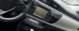 Toyota Corolla LE 4dr Sedan (1.8L 4cyl CVT) 2014 Green