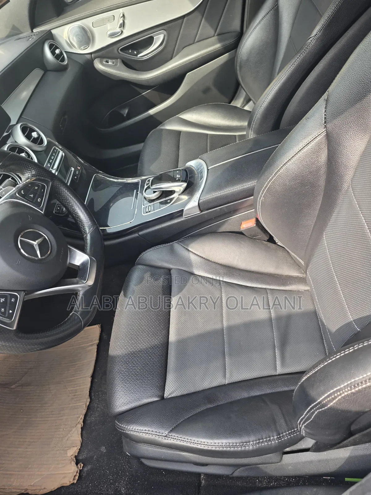 Mercedes-Benz C300 2019 Silver