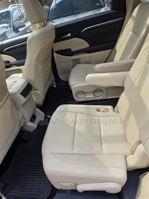 Toyota Highlander 2016 Gold