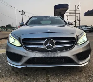Mercedes-Benz C300 Base AWD 4Matic Sedan (2.0L 4cyl 7A) 2015 Green