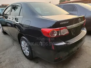 Toyota Corolla LE Special Edition 4dr Sedan (1.8L 4cyl 4A) 2013 Black