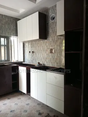 Kitchen Cabinet