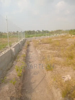 Chain Link Fencing Wifh Dwarf Brick Fencing