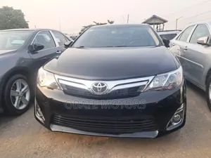Toyota Camry XLE 4dr Sedan (2.5L 4cyl 6A) 2014 Black