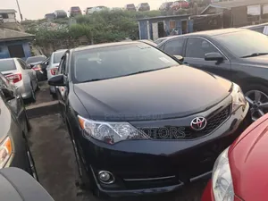 Toyota Camry SE 4dr Sedan (2.5L 4cyl 6A) 2013 Black