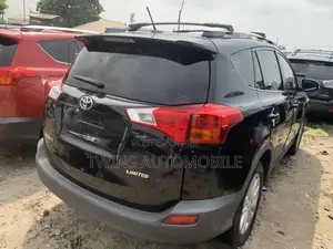 Toyota RAV4 Limited 4dr SUV AWD (2.5L 4cyl 6A) 2015 Black