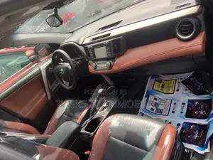 Toyota RAV4 Limited 4dr SUV AWD (2.5L 4cyl 6A) 2015 Black