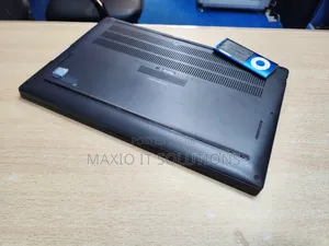Laptop Dell Latitude 7410 8GB Intel Core i5 SSD 256GB