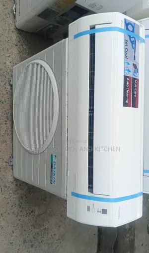 Uk Use 1hp Daikin Inverter Air Condition