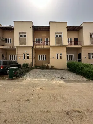 3bdrm Duplex in In An Estate for sale