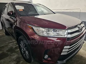 Toyota Highlander XLE 2019 Burgundy