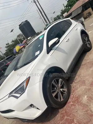 Toyota RAV4 2016 White