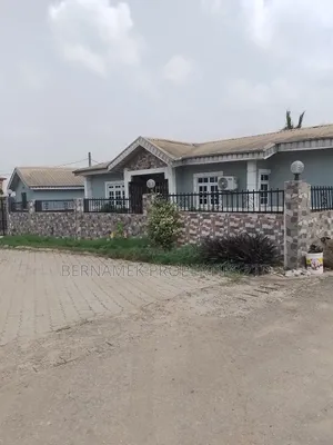 3bdrm Bungalow in Diamond Estate for sale