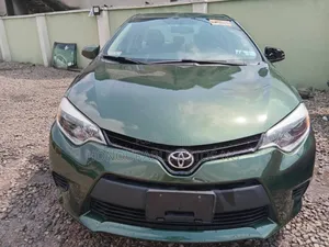 Toyota Corolla LE Plus 4dr Sedan (1.8L 4cyl CVT) 2014 Green