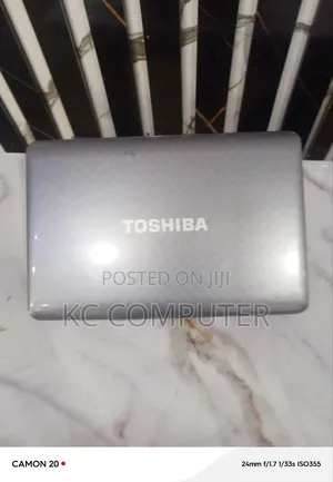 Laptop Toshiba 4GB Intel HDD 320GB
