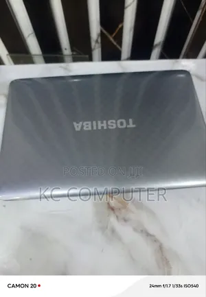 Laptop Toshiba 4GB Intel HDD 320GB