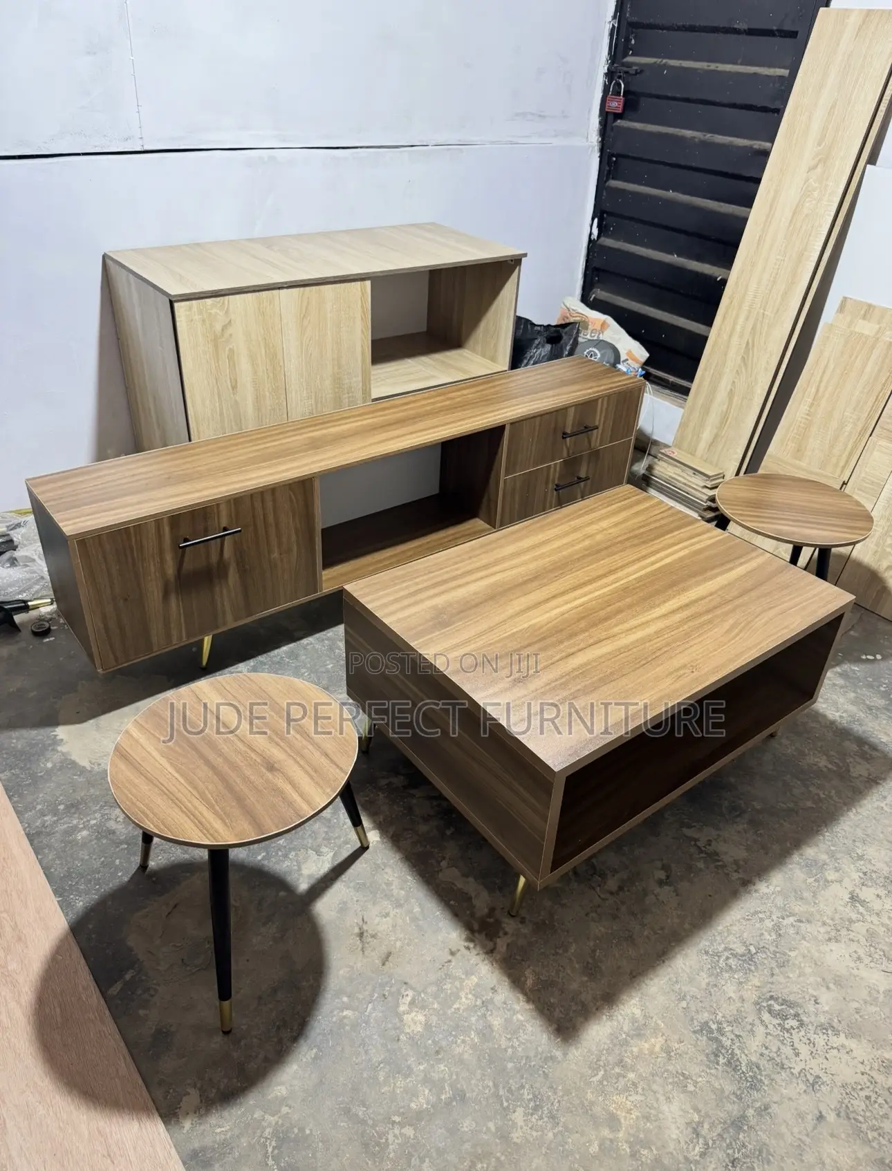 Mini Tv Console