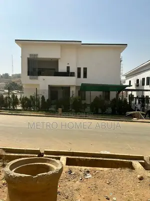 4bdrm Duplex in Asokoro for sale