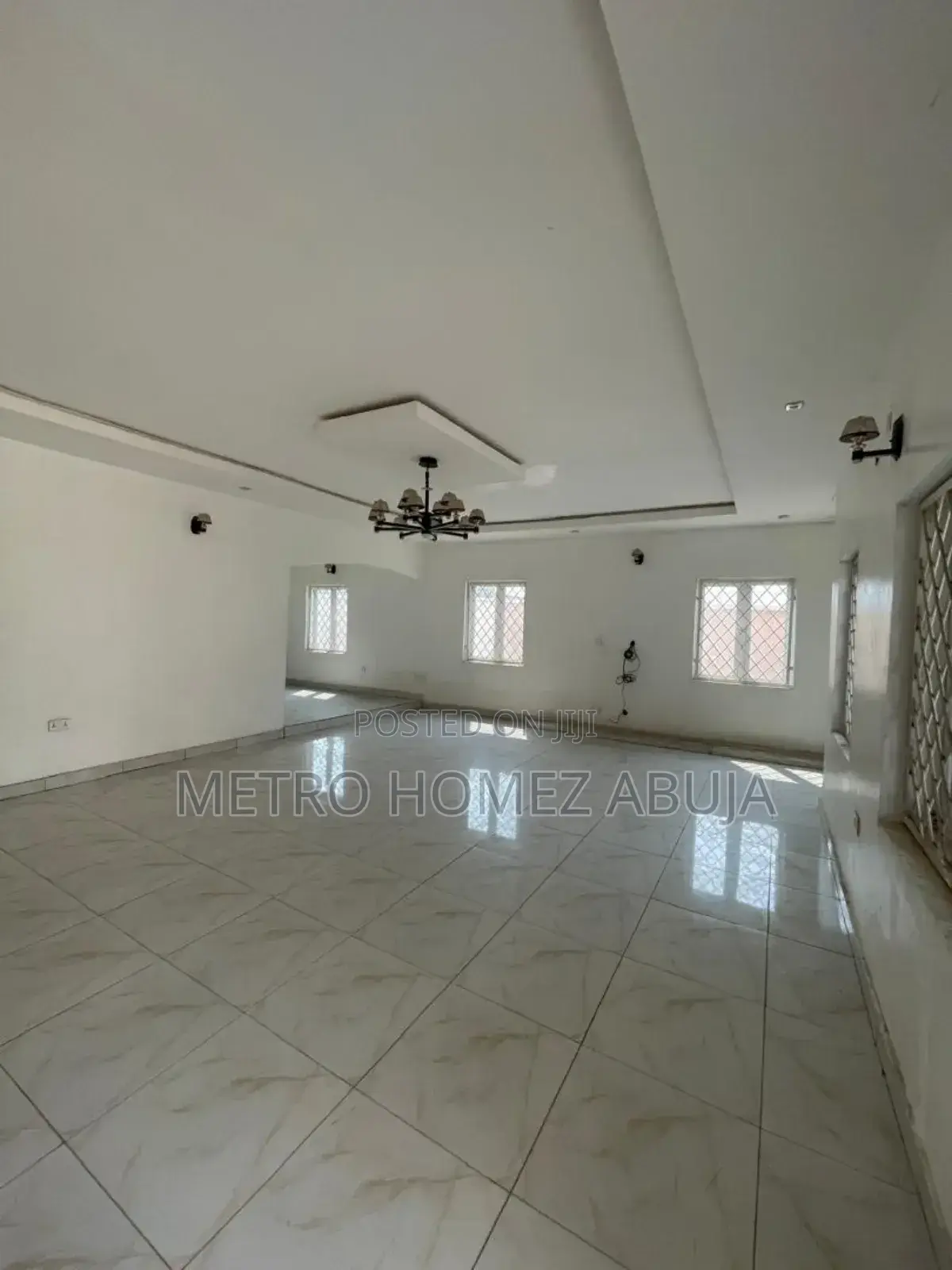 4bdrm Duplex in Lugbe District for sale