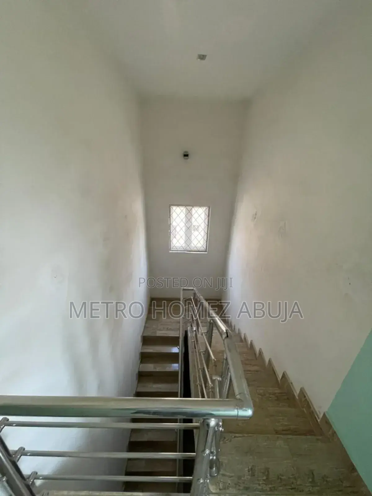 4bdrm Duplex in Lugbe District for sale
