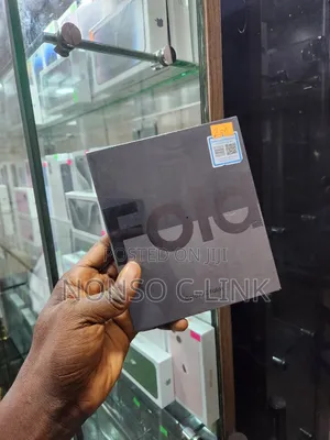 New Samsung Galaxy Z Fold4 256 GB Black