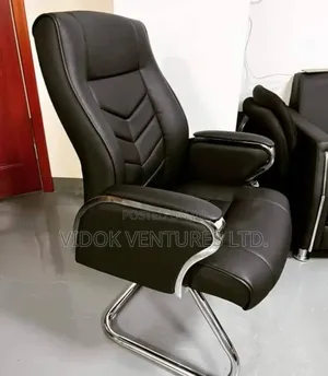 Executive Boss Office Chair With Arms