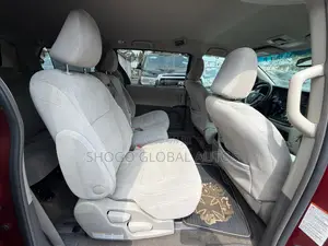 Toyota Corolla LE Eco 4dr Sedan (1.8L 4cyl CVT) 2015 Red