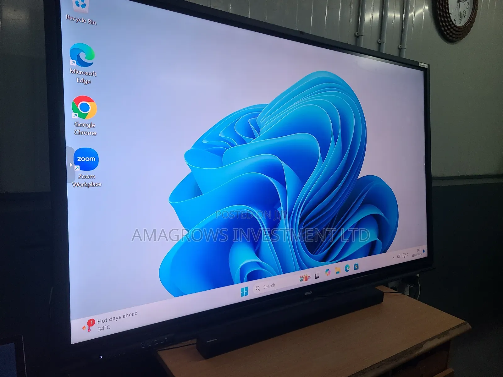 Iqtouch 86 Inches Interactive Smart Screen With Wireless Hdmi Dongle